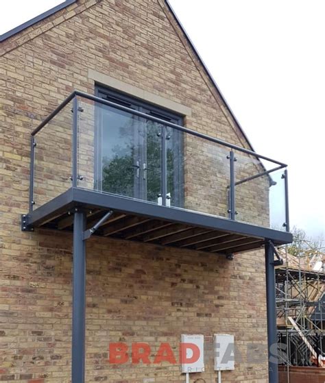 Balcony With Staircase Bradfabs Stainless Steel And Glass Balustrad