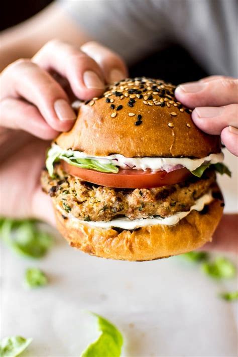 Healthier and more affordable than ground beef, it cooks quickly and freezes well ( hellooo , leftovers). Easy Ground Turkey Burgers Recipe • Salt & Lavender