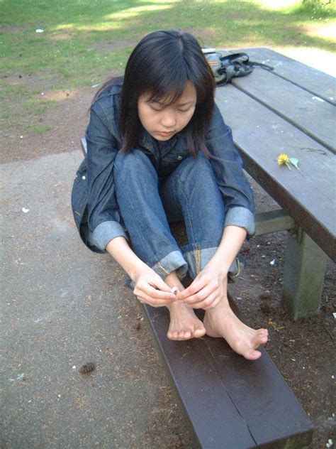 Zeefeets Female Feet Pictures And Videos Asian Girls Feet