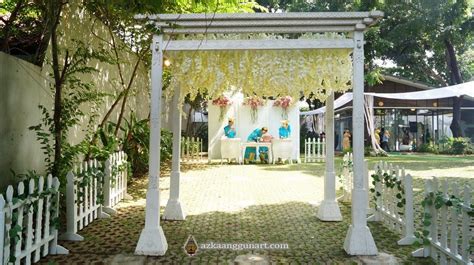 Contoh tema acara outbound untuk karyawan perusahaan agar dapat berkesan dan mendapatkan sebuah hasil acara yang dapat berguna untuk seluruh karyawan ketika dalam pelaksanaan pekerjaan atau. 50 Dekorasi Pernikahan Outdoor Minimalis, Simpel dan Elegan | Desainrumahnya.com (Dengan gambar ...