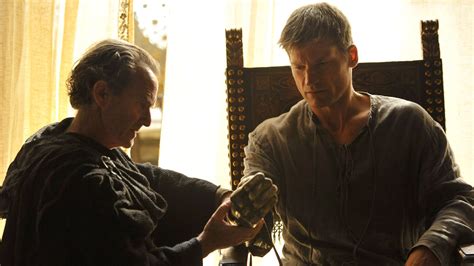 Jaime Lannisters Gold Hand Is Crucial To Game Of Thrones End Inverse