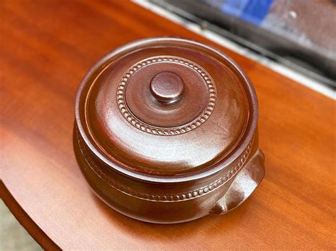 Collectible Vintage Bendigo Pottery Glazed Lidded Crock Pot By I P