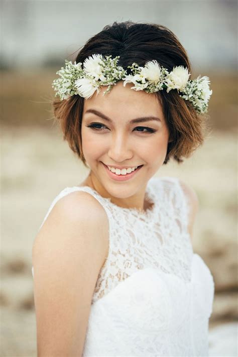 The look can surely look unique from the regular wedding hairstyles. 24 Bohemian Wedding Hairstyles Ideas - MagMent