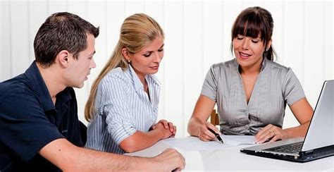 5 Reasons You Need To See A Financial Counselor