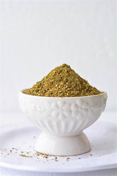 How To Make Zaatar Spice Mix Lebanese Recipes