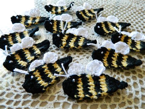 Crochet D Lane Free Bumble Bee Appliqué Pattern