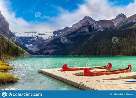 Canoes On Lake Louise Banff Stock Photo Image Of Lake Moraine