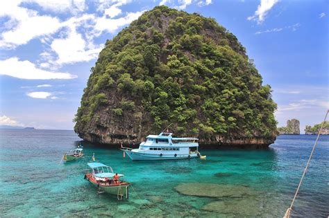 10 Best Snorkelling Spots In Phi Phi Where To Snorkel Around Koh Phi