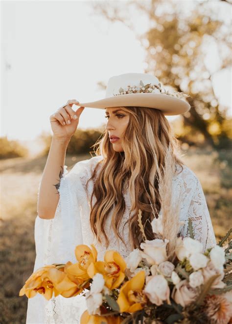 Western Boho Bridal Shoot For The West And Wild Photography