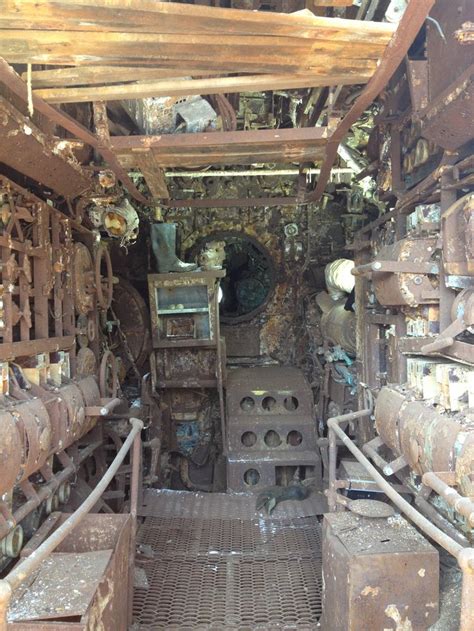The search team found parts from the kri nanggala 402, including items from the inside of the vessel. World War II U-Boat Found With Skeletons - blogdownloadcase
