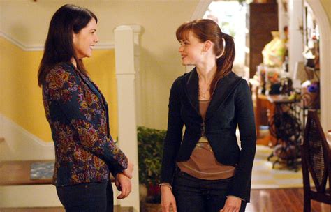 Gilmore Girls Reunion On Netflix Cast Episodes Return Date Trailer