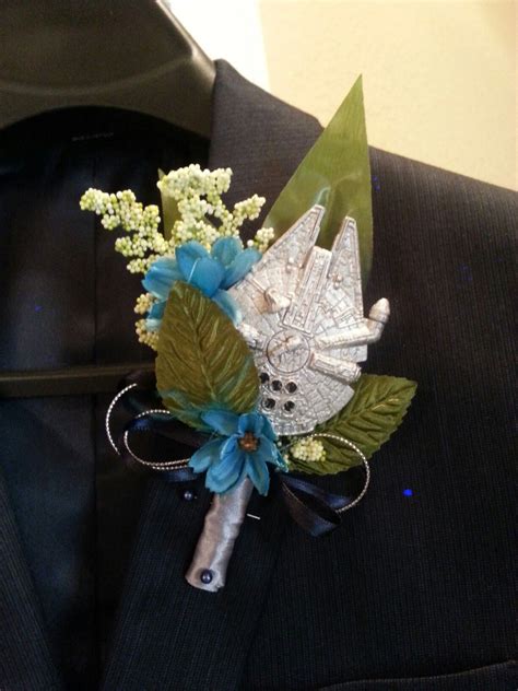If you're looking for a flower delivery service in the country, here are a few of the best flower shops you can try in qatar. Star Wars boutonniere | Geek | Pinterest | Boutonnieres ...