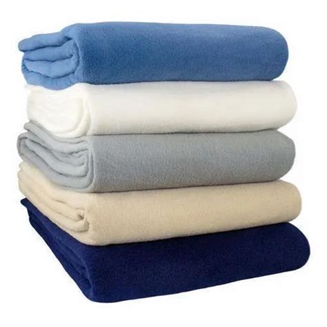 Plain Fleece Blanket 800 Gm Size 150 X 220 L X W Cm At Rs 899