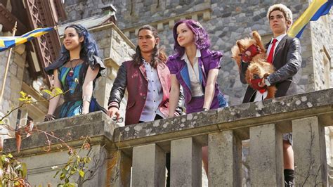 Disneys ‘the Descendants 2 Cast Has Been Announced And The Cast Looks
