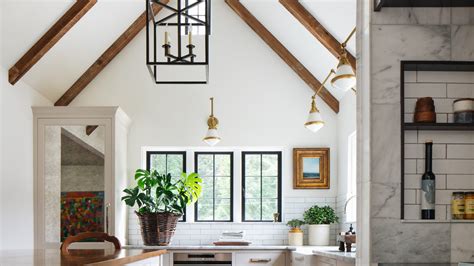 Grand Rapids designer, TV show host, releases 'Establishing Home'