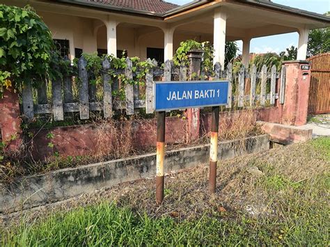 Tanah (soil) merupakan lapisan teratas dari bumi. Ejen Hartanah Perak: Tanah Lot Banglo Di Desa Seri ...