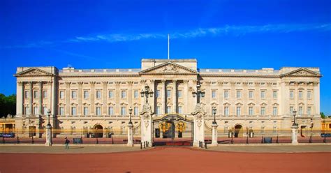 Is Buckingham Palace Open To The Public — And Can You Visit Right Now