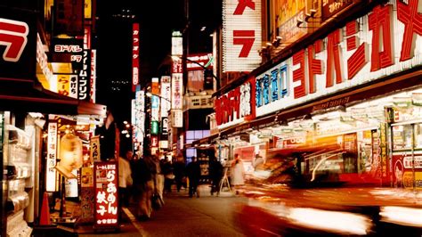 Mini Guide To Tokyos Nightlife Bbc Travel