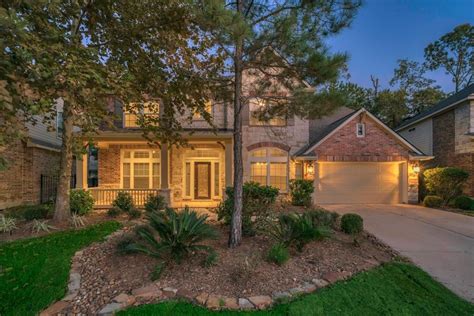 Pin On Homes In The Woodlands And Magnolia