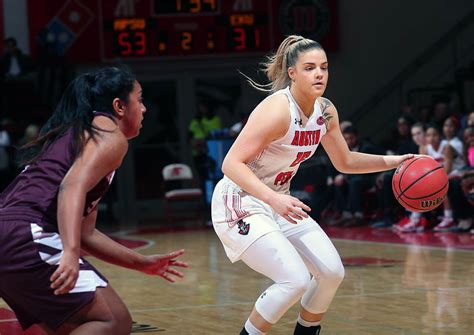Austin Peay Women S Basketball Hosts Morehead State This Saturday Afternoon At The Dunn Center