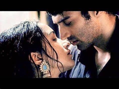 Unexpected kiss whatsapp status video cute couples love status tamil sweetyeditz. Whats App status video | Romantic aashiqui 2 dialogue ...