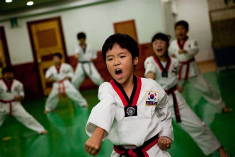 Taekwondo babe in Daegu Björn Steinz