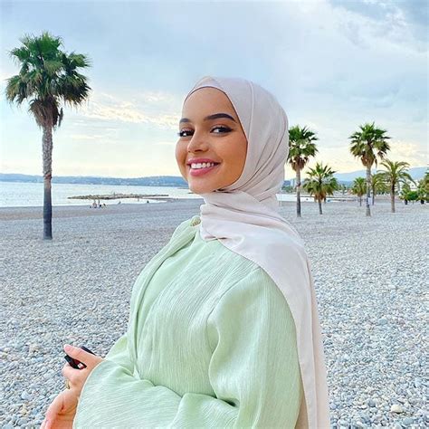 Top 10 Hijab Fashion Instagram Accounts To Follow This Year