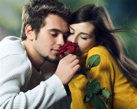 Top 10 Beautifull Couple Wallpapers ~ Top Wallpy