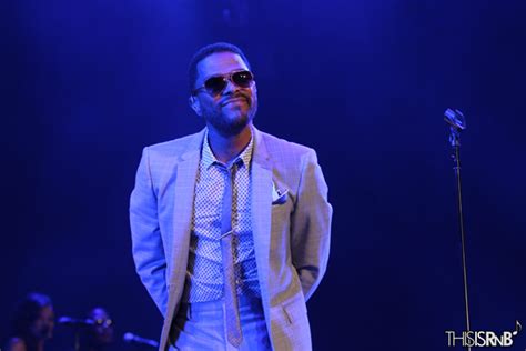 Maxwell Performs At Essence Music Festival 2013 New R