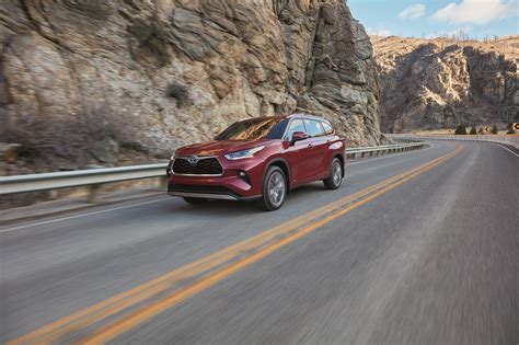 Looking for the best car deal in bowling green ky 42101? Used Car Dealer near Me | Toyota of Bowling Green