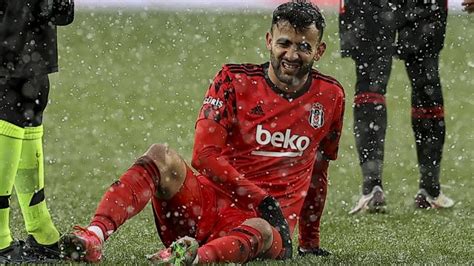 Beşiktaş, leicester city forması giyen beşiktaş rachid ghezzal'ı transfer etti. Rachid Ghezzal sakatlandı - Son Dakika Haberleri