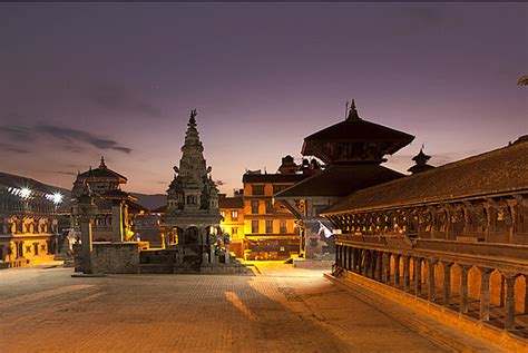 history behind bhaktapur durbar square el take it easy