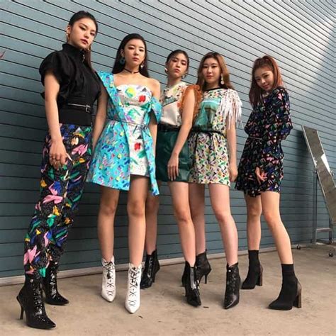 K Pop Girl Group Itzy Brings Tour To Manila Latest Chika