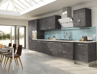 8x4 Multiwood Kitchen, Varna Glass And Plywoods Trading Private Limited