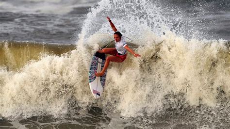 Crazy Surfing Wipeouts From 2021 Tokyo Olympics Nbc New York