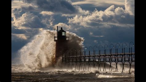 Massive Waves Take On Lake Michigan Lighthouses Youtube