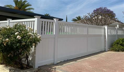 Privacy With Windsor Picket Top Sliding Gate Polvin Fencing Systems