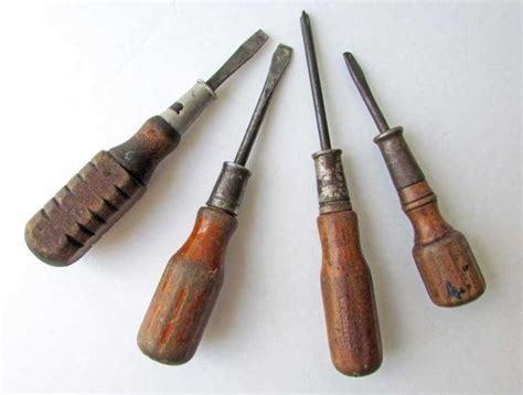 Set Of Vintage Wooden Handle Screwdrivers With Old Patina 4 Etsy