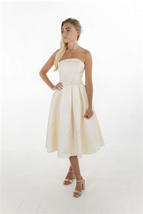 Teagan By Beaux Bridesmaids Wed4less Outlets ~ Wedding Dress