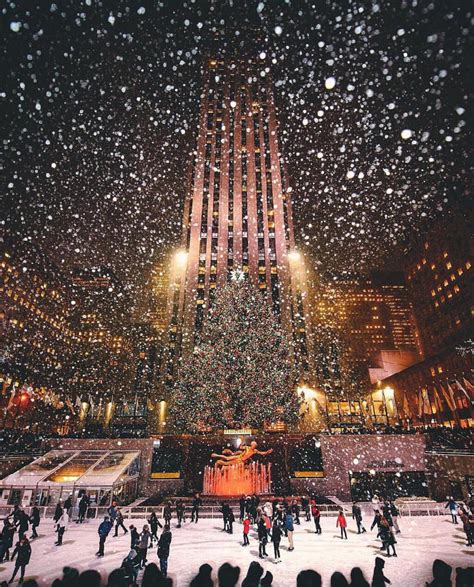Snow Is Falling Just Days Before Christmas At The Rockefeller Center