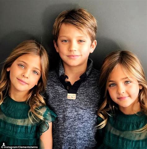 Seven Year Old Identical Twins Win Dozens Of Modelling Contracts And