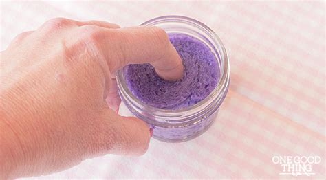 Diy Nail Polish Remover In A Jar A Little Craft In Your