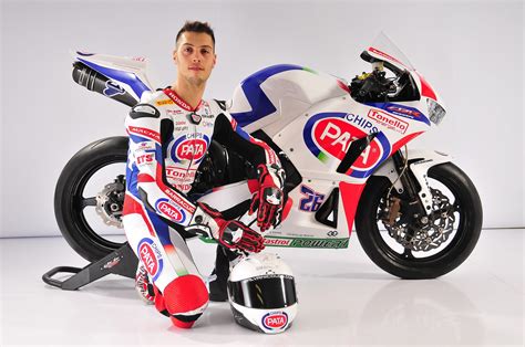 I was looking into to buying a 2017 honda civic. Pata Honda 2014 World Superbike and Supersport Team ...