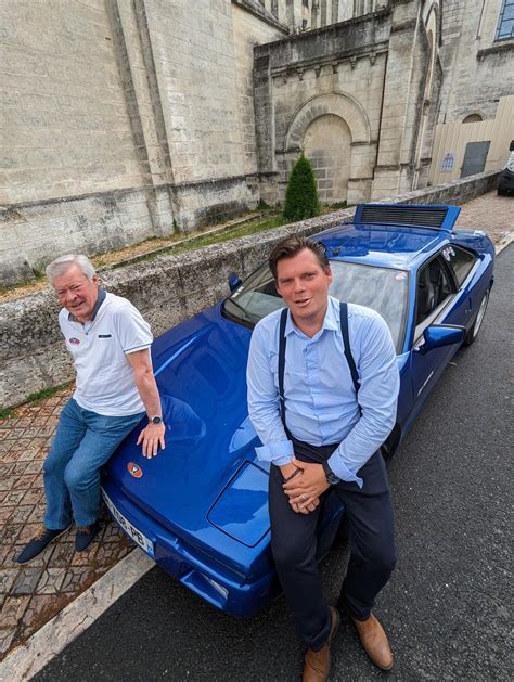 Premier Tour De Piste Pour Les Vieilles Autos Venturi En Charente Charente Libre Fr