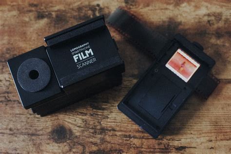 Lomography Smartphone Film Scanner On Shoot It With Film 01 Shoot It