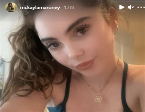 Gymnast Mckayla Maroney Drops Friday Thirst Trap Braless In Skintight