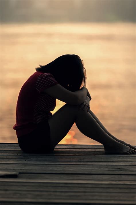 640x960 Sad Girl Sitting On Dock Silhouette Iphone 4 Iphone 4s Hd 4k Wallpapersimages