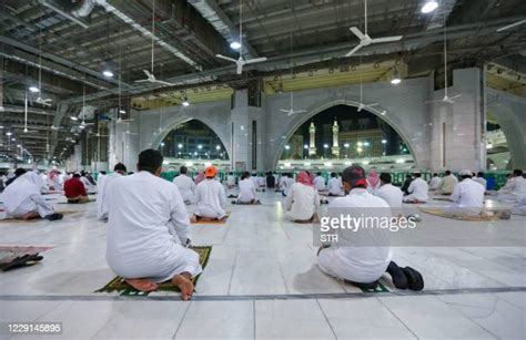 Al Fajr Photos And Premium High Res Pictures Getty Images