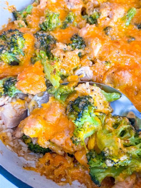 One Pot Cheesy Chicken Broccoli And Rice The Delicious Antidote