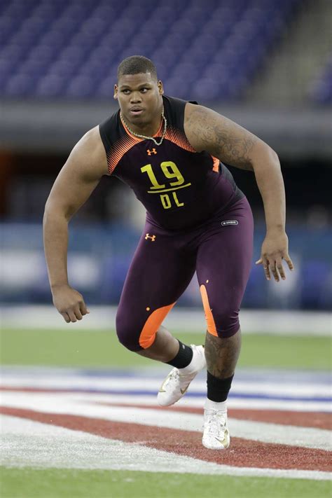 Alabama's Quinnen Williams fourth-fastest 300-pounder in combine history